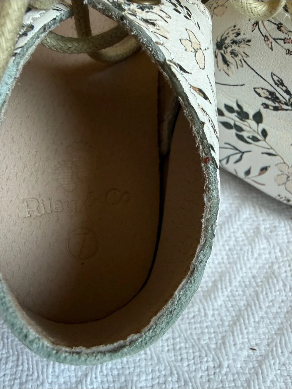 Riley & Co Everly Flats